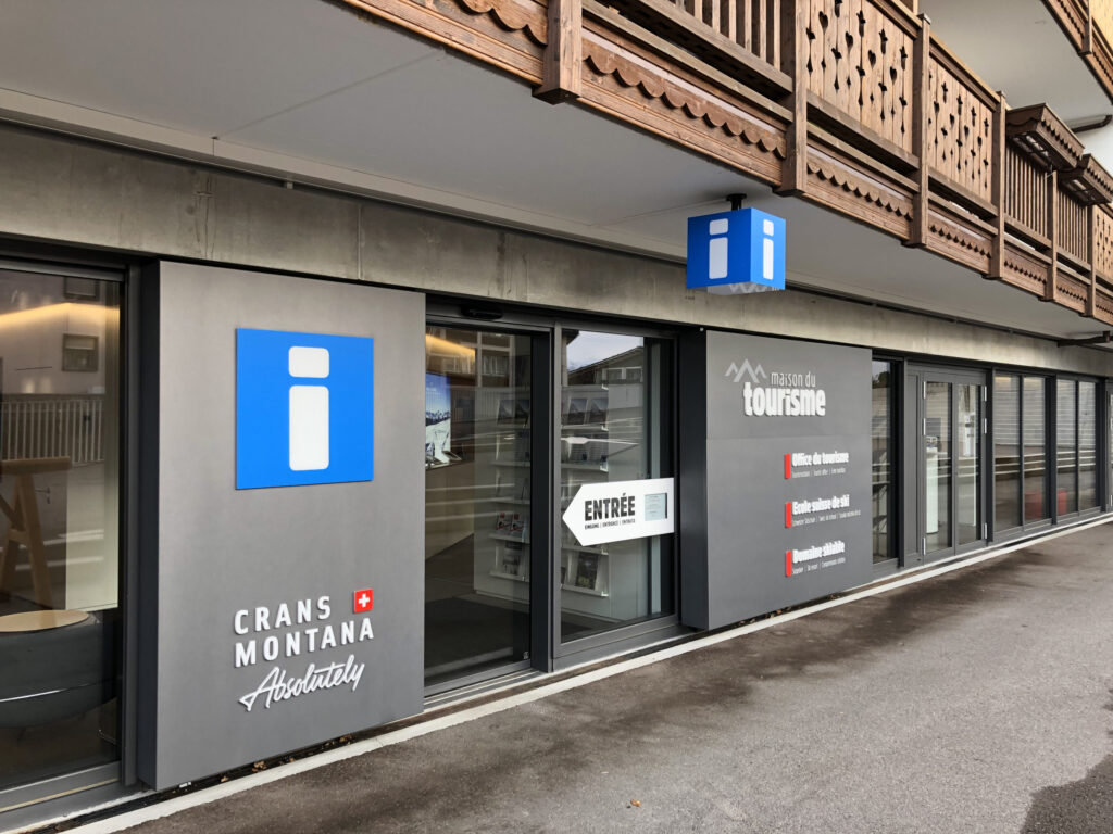 Signalétique extérieure de bâtiment