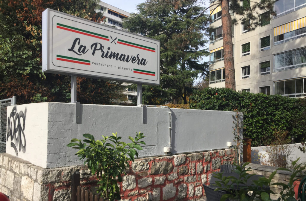 Enseigne lumineuse de La Primavera à Genève